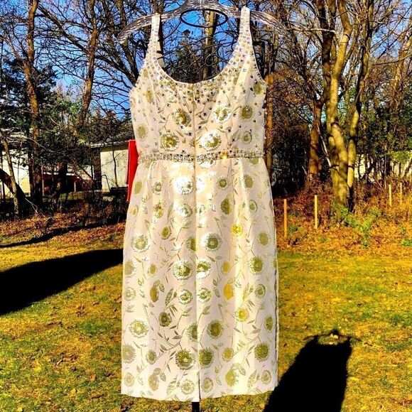 CARMEN MARC VALVO JEWEL EMBELLISHED IVORY & CHAMPAGNE GOLD DRESS 6 NWT - Picture 9 of 16